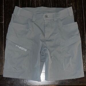 KUIU Men's Cargo Shorts in Gray “Tiburon”